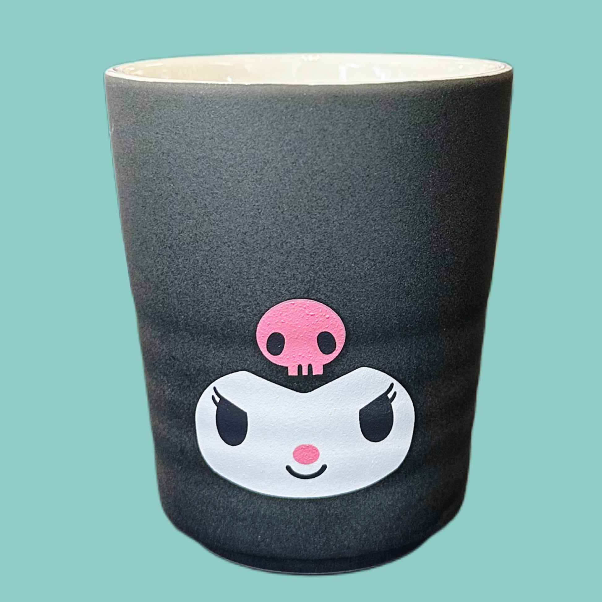 Sanrio Yunomi Tasse Kuromi (1 Stk.) vorne